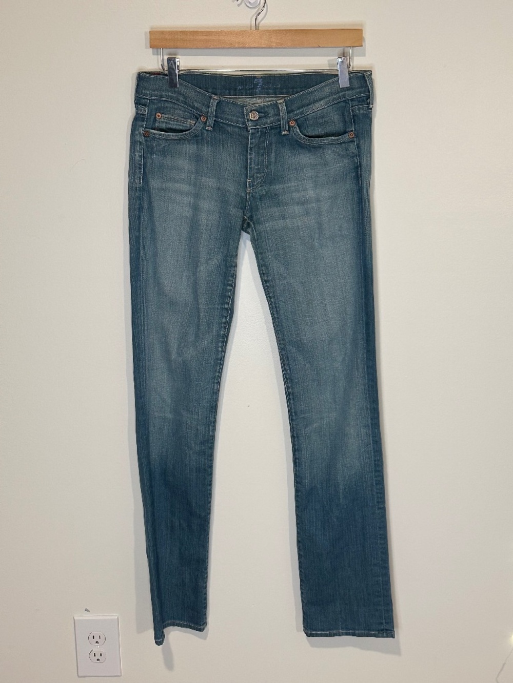 Vintage 2000s Low Rise  7 For All Mankind Jeans Size 28